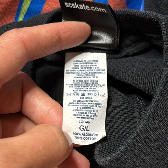 Santa Cruz Black Long Sleeve Crewneck Sweatshirt Large - Picture 9 of 9